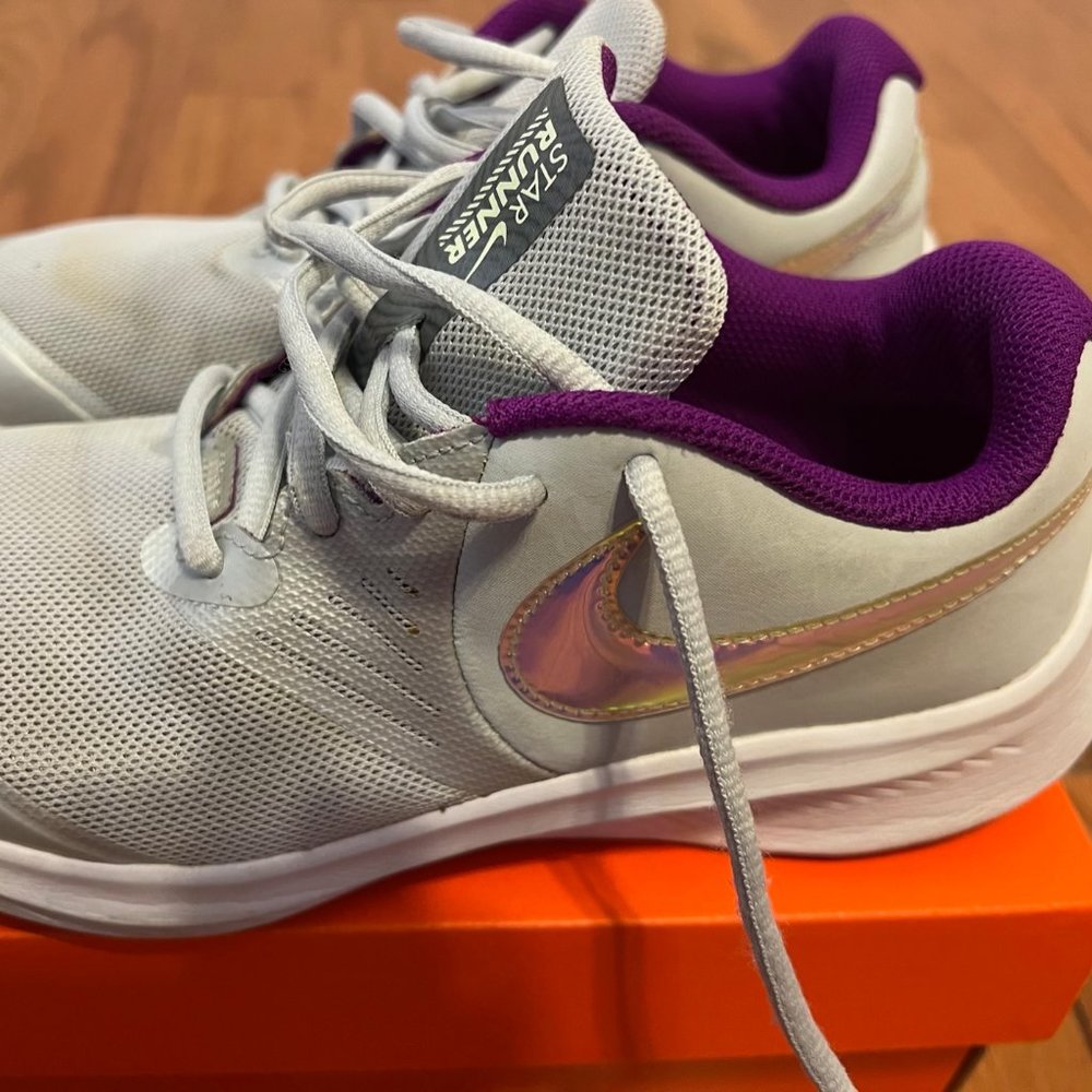 Nike star runner kid size 4Y